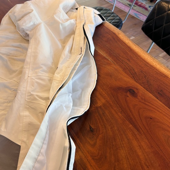 Mountain Hardwear Conduit Snow Pants Ski Snowboard. Women’s Medium. - Picture 7 of 10